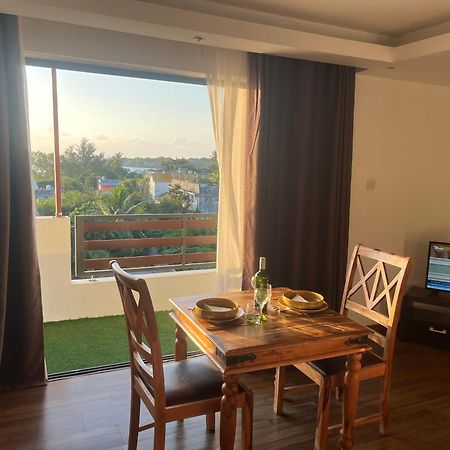 Le Binome Aparthotel Grand Baie Exterior foto